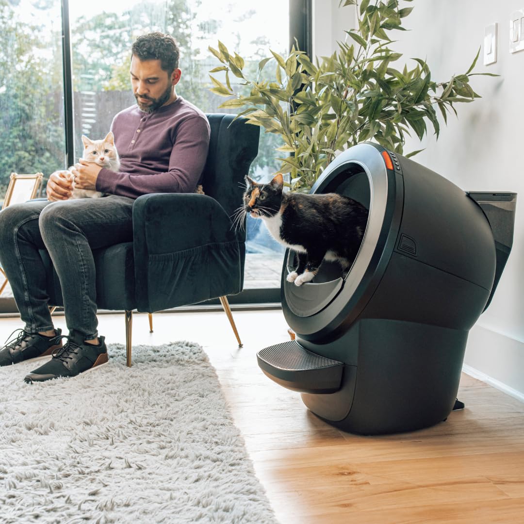 Litter-Robot 4 Beginner Bundle – Black Self-Cleaning Litter Box with Fence, Mat, and Accessories